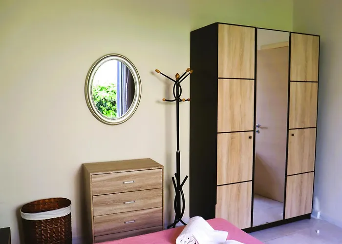 Barbara\'S Apartment