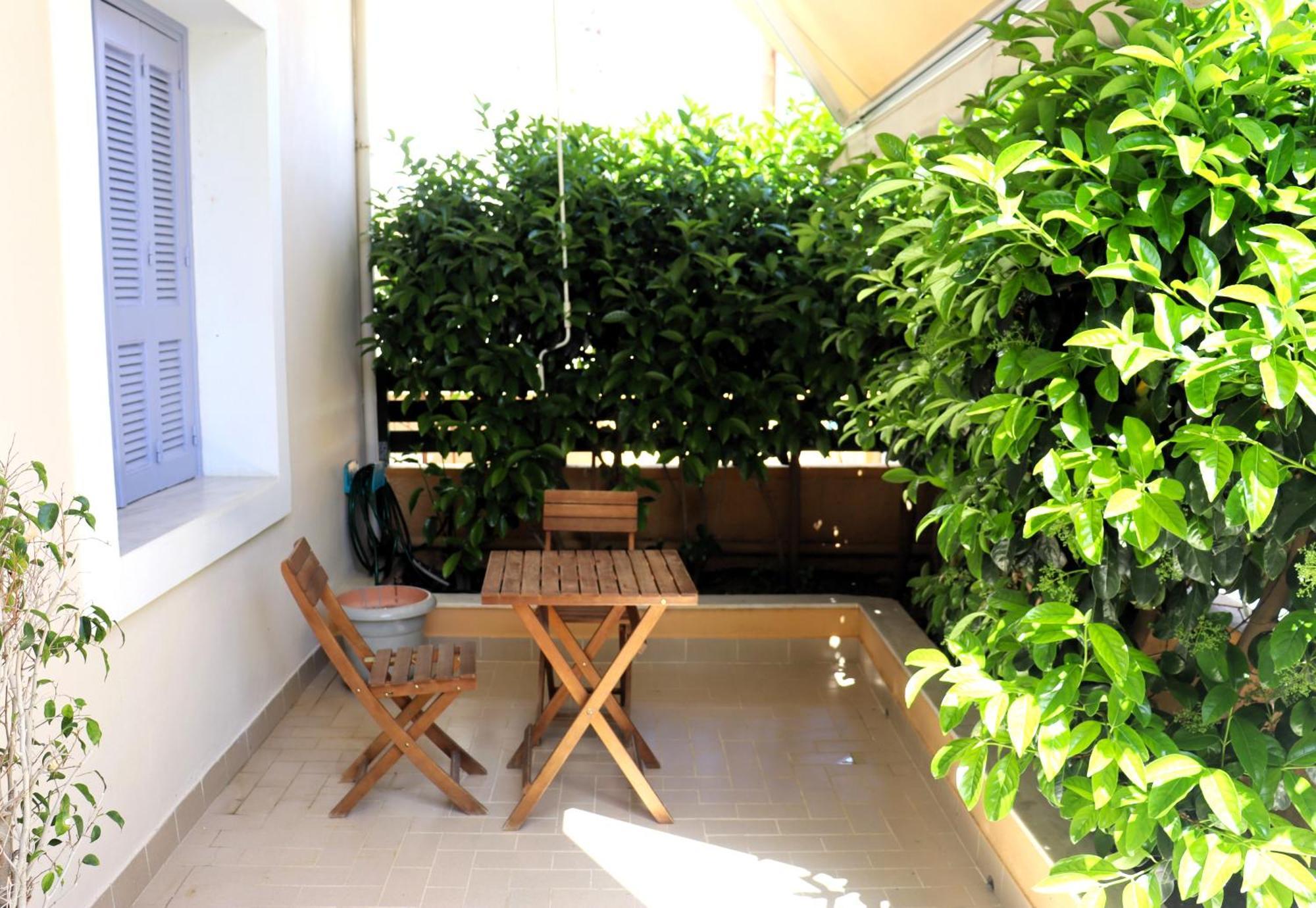 Barbara's Apartment